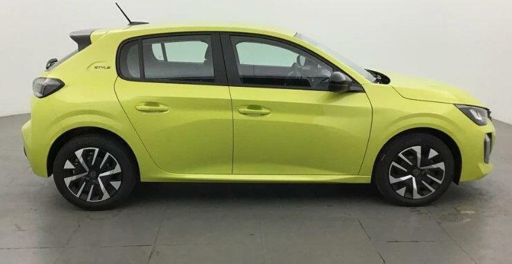 Peugeot e-208 50Kwh Allure 7.4Kw Charger Yellow #2