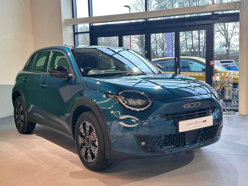 Fiat 600 1.2 Mhev Icon E-dct Euro 6 Ss Green