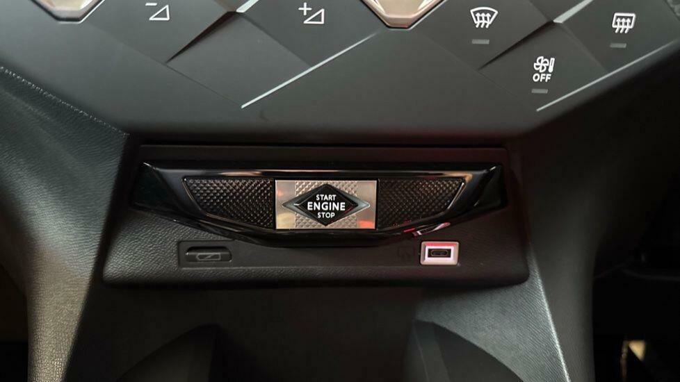 DS DS 3 Hatchback Grey #43