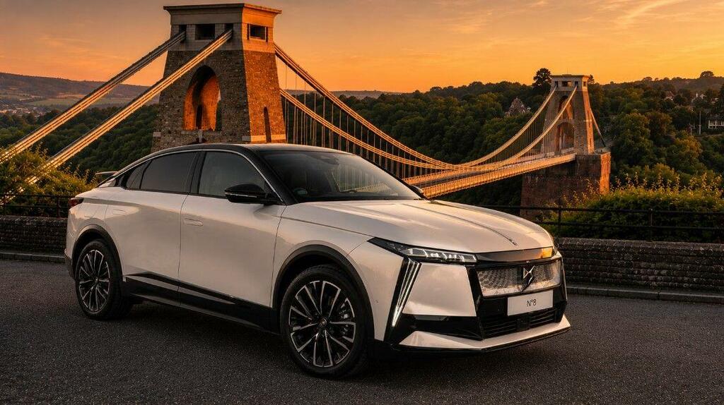 DS DS 3 Crossback E-tense 74Kwh Pallas Coupe White