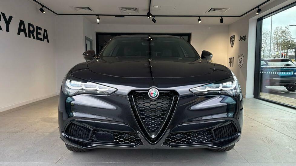 Alfa Romeo Stelvio 2.0T Intensa Q4 Awd Euro 6 Ss Black #3
