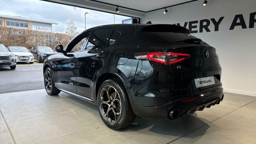 Alfa Romeo Stelvio 2.0T Intensa Q4 Awd Euro 6 Ss Black #5