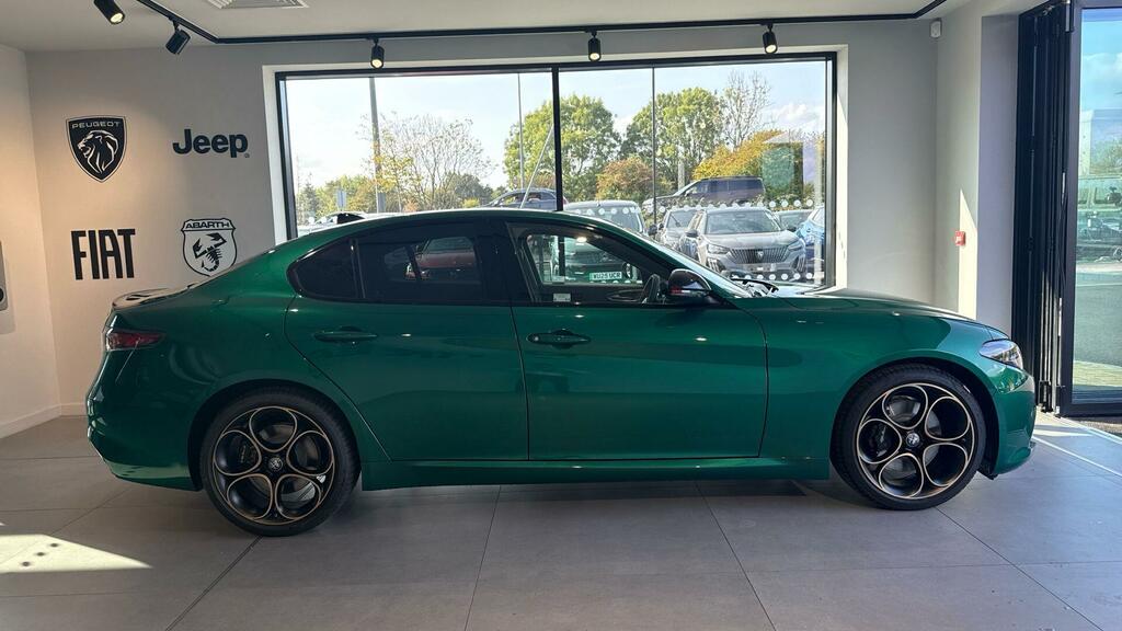 Alfa Romeo Giulia 2.0T Intensa Euro 6 Ss Green #5