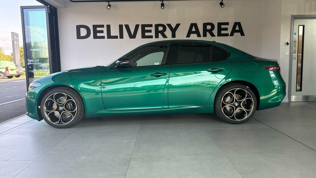 Alfa Romeo Giulia 2.0T Intensa Euro 6 Ss Green #6
