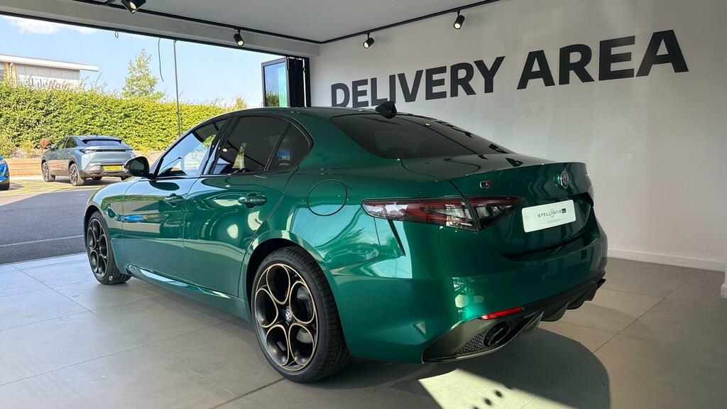 Alfa Romeo Giulia 2.0T Intensa Euro 6 Ss Green #4