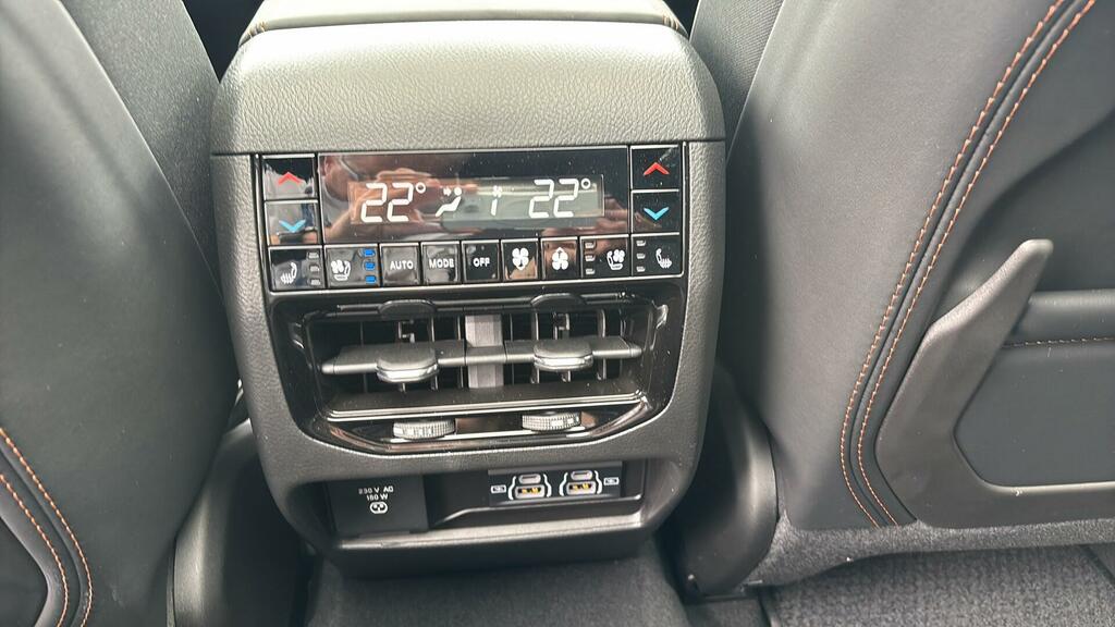 Jeep Grand Cherokee 2 2.0 17.3Kwh Summit Reserve Suv Plug-i Black #43
