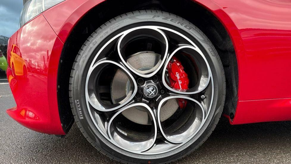 Alfa Romeo Giulia Red #29