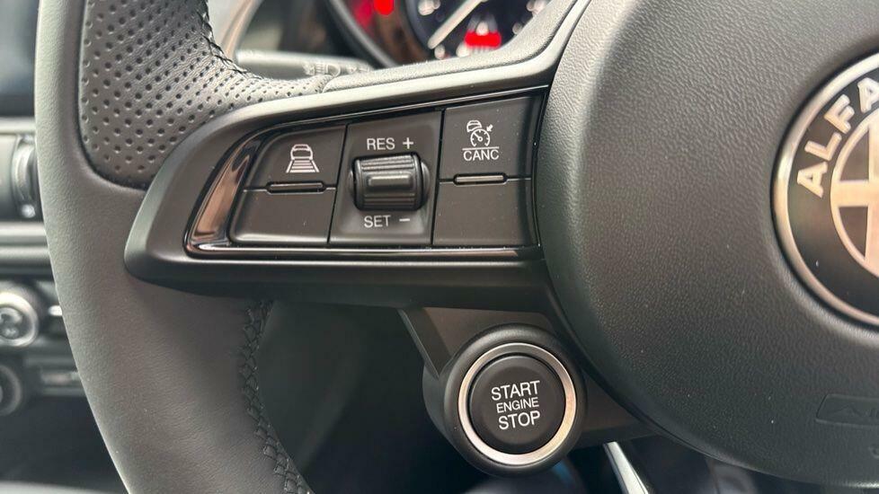 Alfa Romeo Giulia Red #20