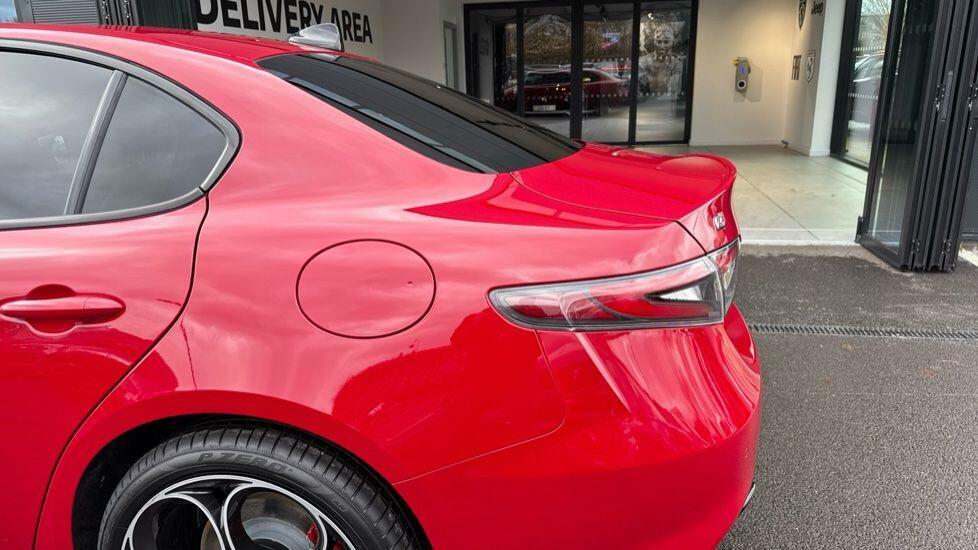 Alfa Romeo Giulia Red #11