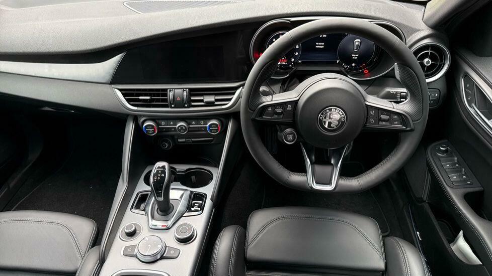 Alfa Romeo Giulia Red #16