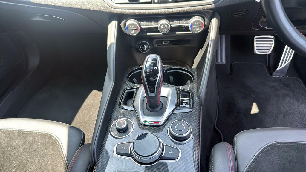 Alfa Romeo Giulia  Grey #24