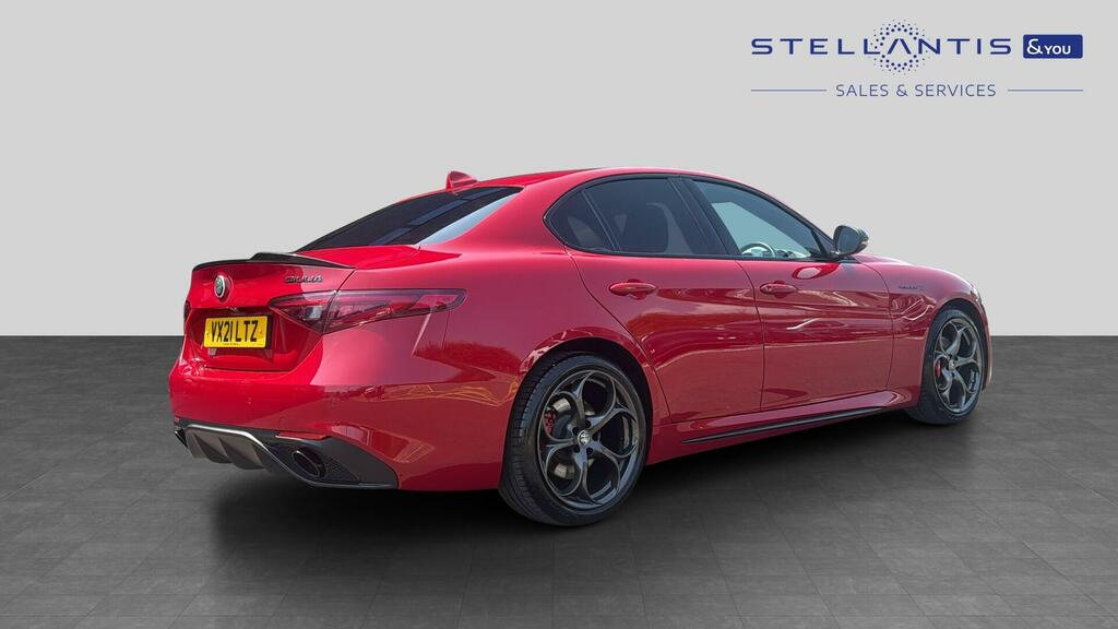 Alfa Romeo Giulia 2.0T Veloce Ti Euro 6 Ss Red #3