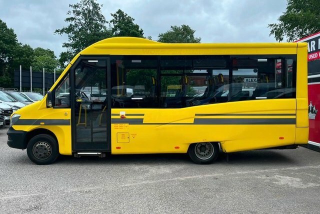 Mercedes-Benz Sprinter 2015 513 Cdi 17 Seats Minibus Ulez Yellow #5
