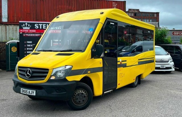 Mercedes-Benz Sprinter 2015 513 Cdi 17 Seats Minibus Ulez Yellow