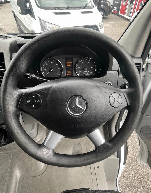 Mercedes-Benz Sprinter 2.1 313 Cdi Mwb 0D 129 Bhp In White With 2 Owner F White #19
