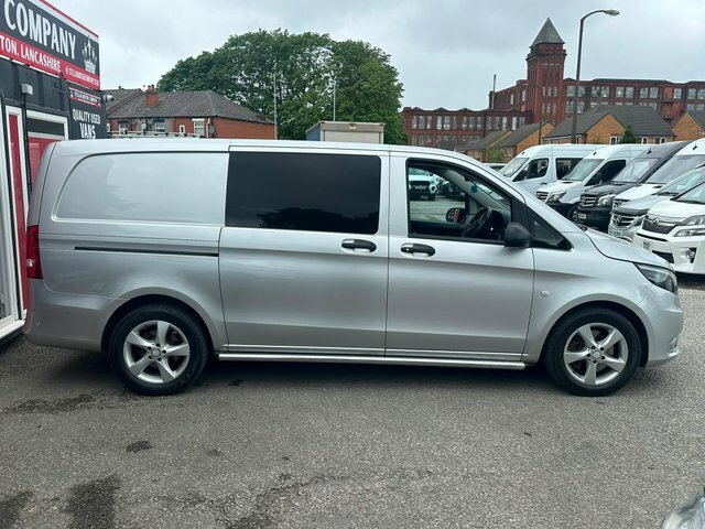Mercedes-Benz Vito 2016 2.1 119 Cdi Bluetec Sport Crew Van G-tronic Silver #5