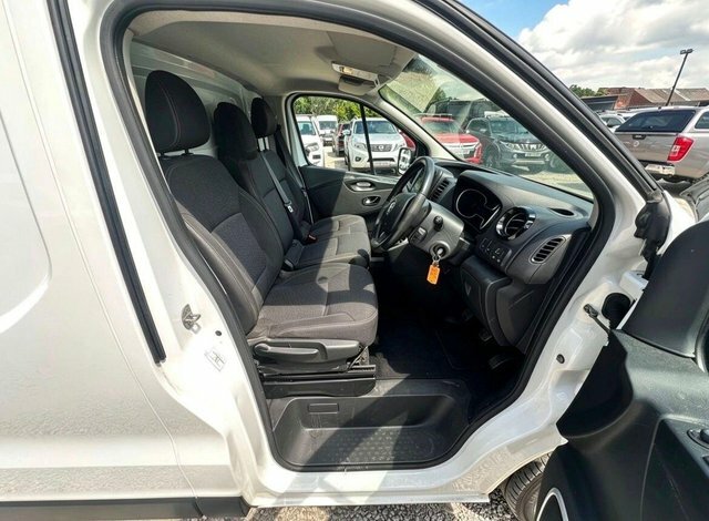 Vauxhall Vivaro 1.6L 1.6 Cdti 2900 Sportive L2 Euro 6 Silver #14