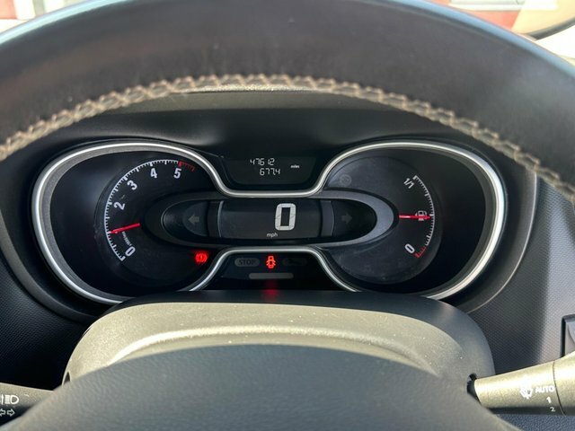 Vauxhall Vivaro Mpv White #12
