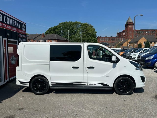Vauxhall Vivaro Mpv White #7