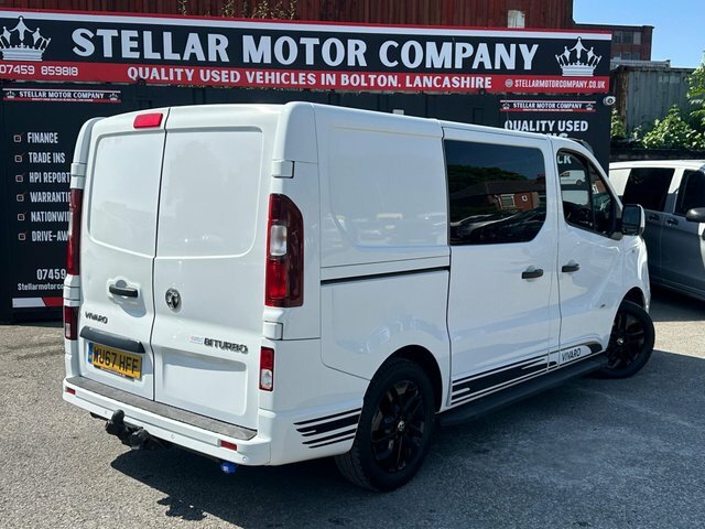 Vauxhall Vivaro Mpv White #9