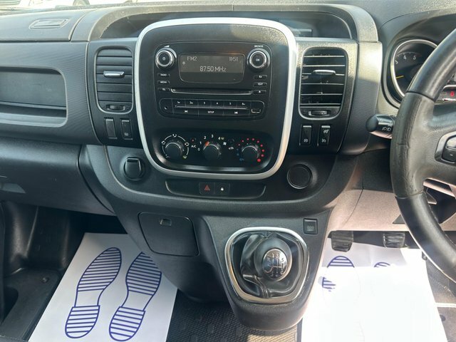 Vauxhall Vivaro 2900 L2h1 Grey #10