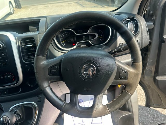 Vauxhall Vivaro 2900 L2h1 Grey #9