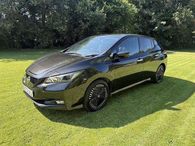 Nissan Leaf N-connecta Hatchback Black #4