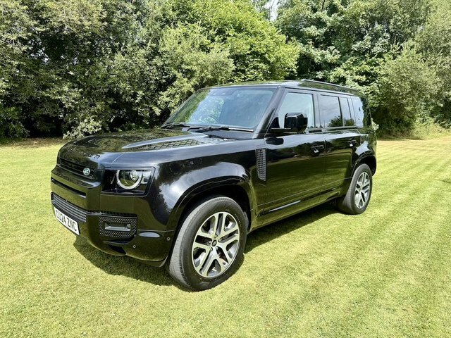 Land Rover Defender 110 P400e 15.4Kwh Xs Edition Black #4