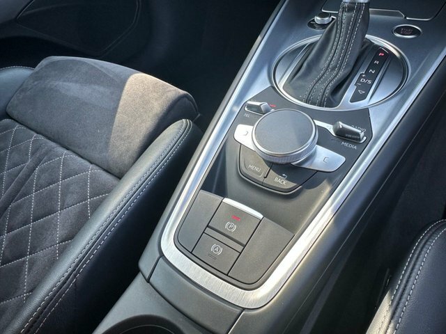 Audi TT Tt S Line 45 Tfsi S-a White #24