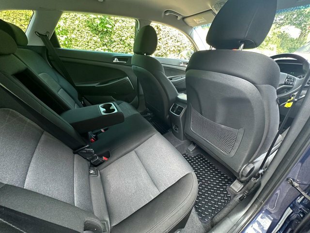 Hyundai Tucson White #20