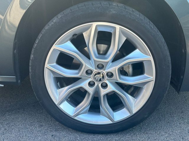 Skoda Kamiq 1.5 Tsi Act Se L Suv Dsg Euro 6 Ss Grey #3