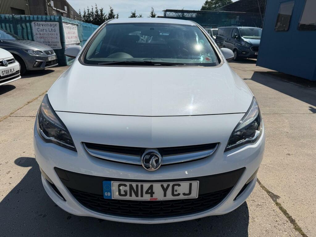 Vauxhall Astra Hatchback 1.6 16V Sri Euro 5 201414 White #3