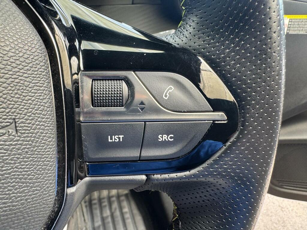 Peugeot e-208 50Kwh Gt Red #36