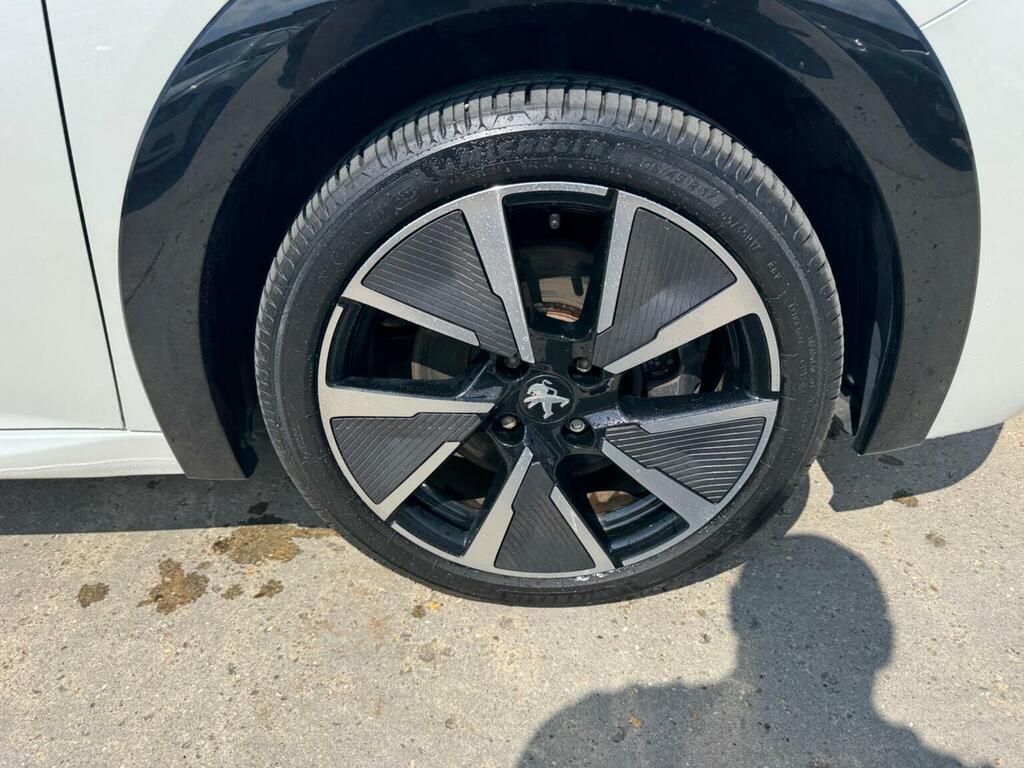 Peugeot e-208 50Kwh Gt Red #23