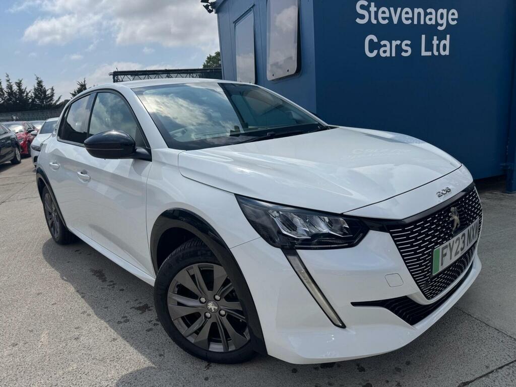Peugeot e-208 Hatchback 50Kwh Allure Premium 7.4Kw C White