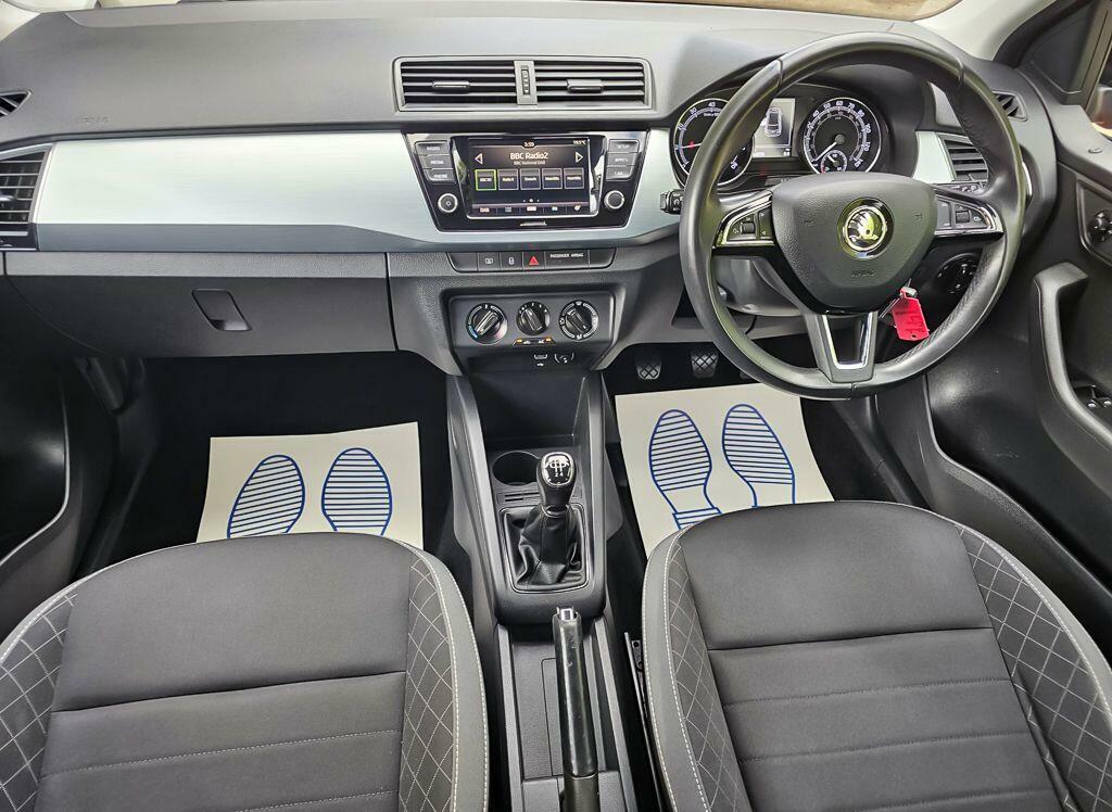 Skoda Fabia 1.0 Tsi Colour Edition Euro 6 Ss YX19TFA Red #2