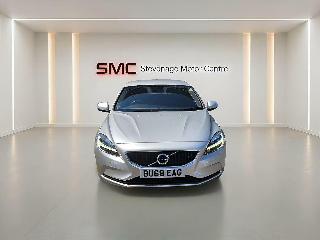 Volvo V40 Momentum Silver #6