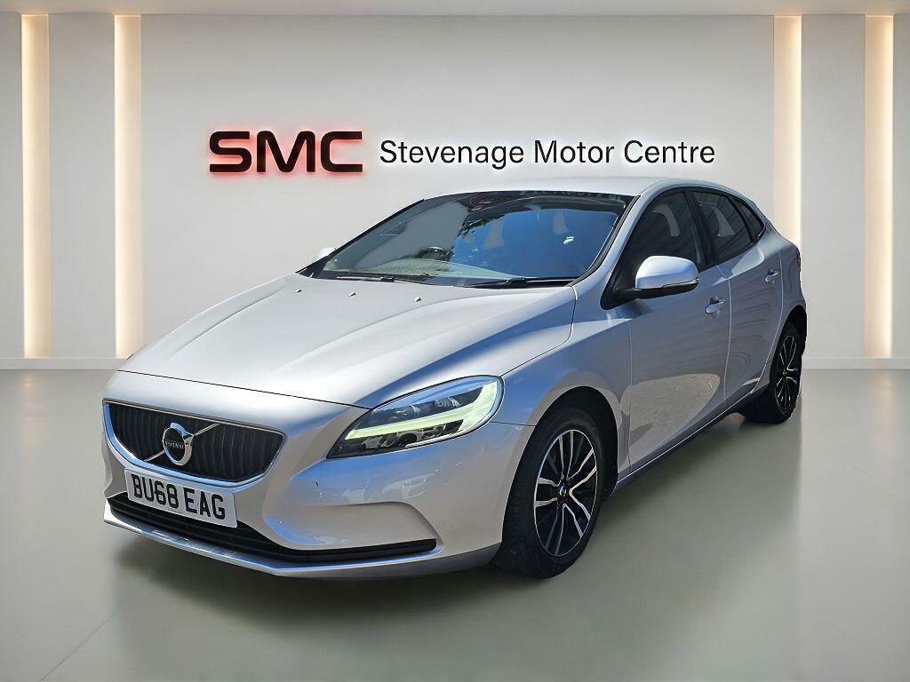 Volvo V40 Momentum Silver #4