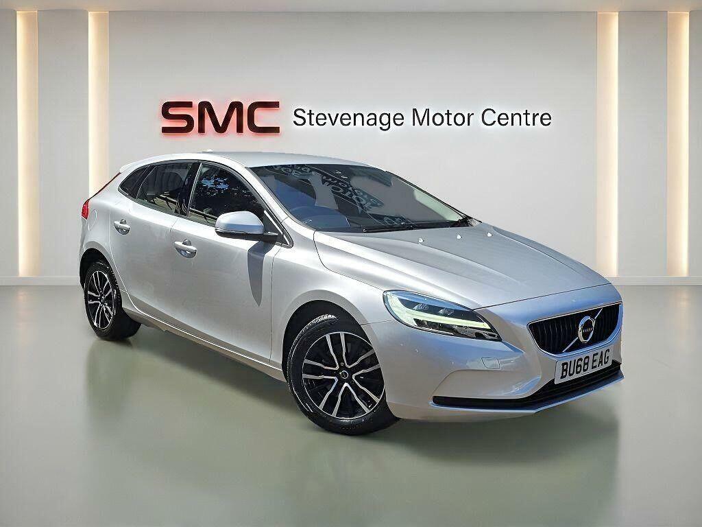 Volvo V40 2.0 T2 Gpf Momentum Euro 6 Ss Silver