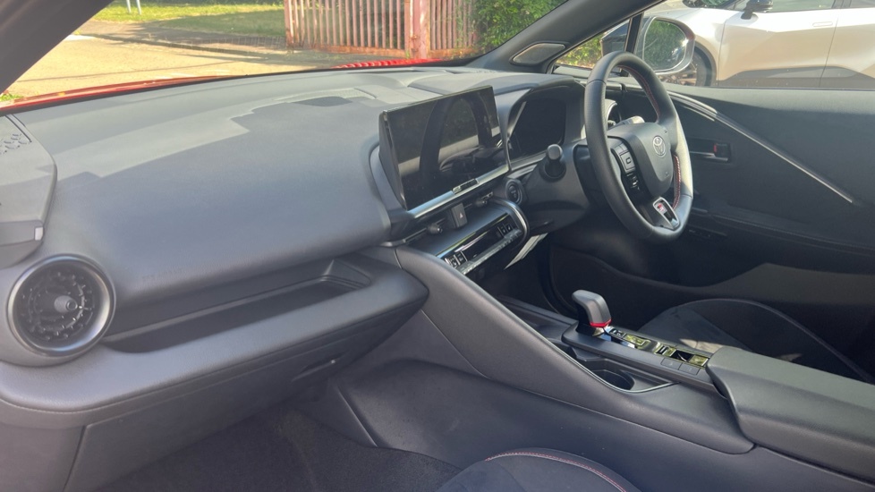 Toyota C-Hr 2.0 Vvt 13.6Kwh Gr Sport Suv Plug-in Hy AK75LBL Red #5
