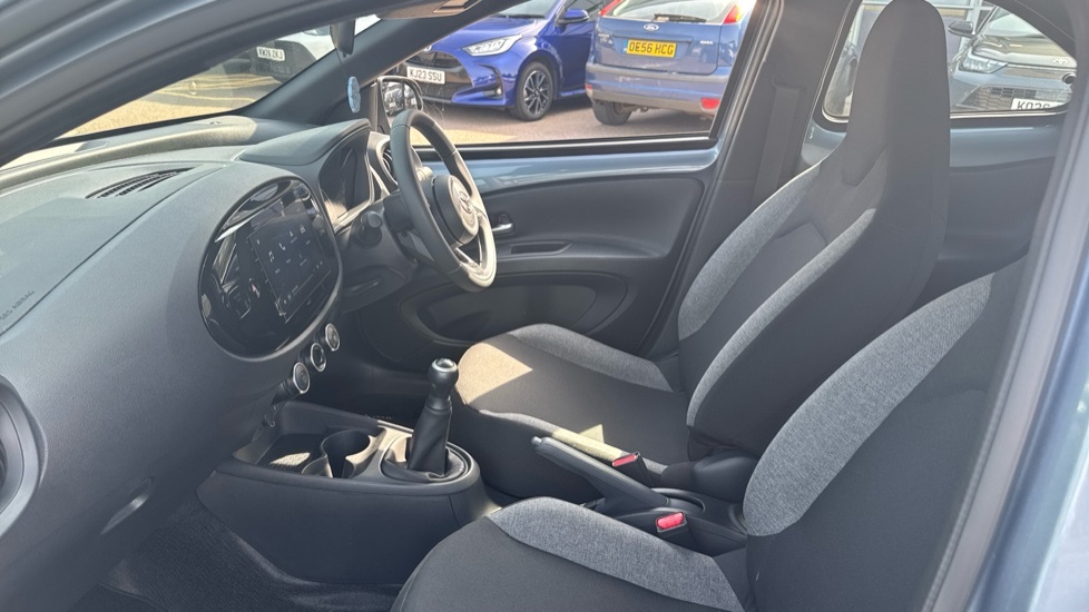 Toyota Aygo X 1.0 Vvt-i Pure Euro 6 Ss KM25RXK Grey #5
