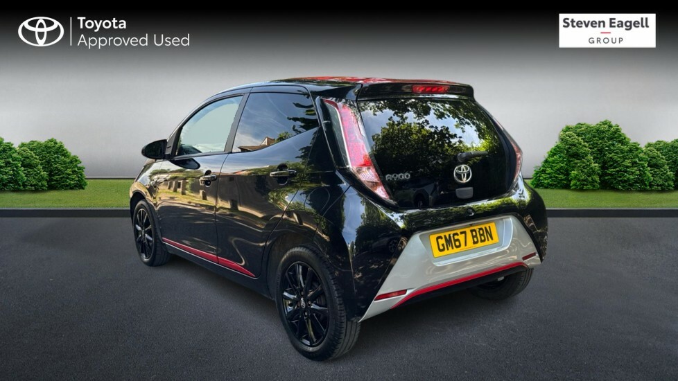 Toyota Aygo 1.0 Vvt-i X-press Euro 6 GM67BBN Black #4