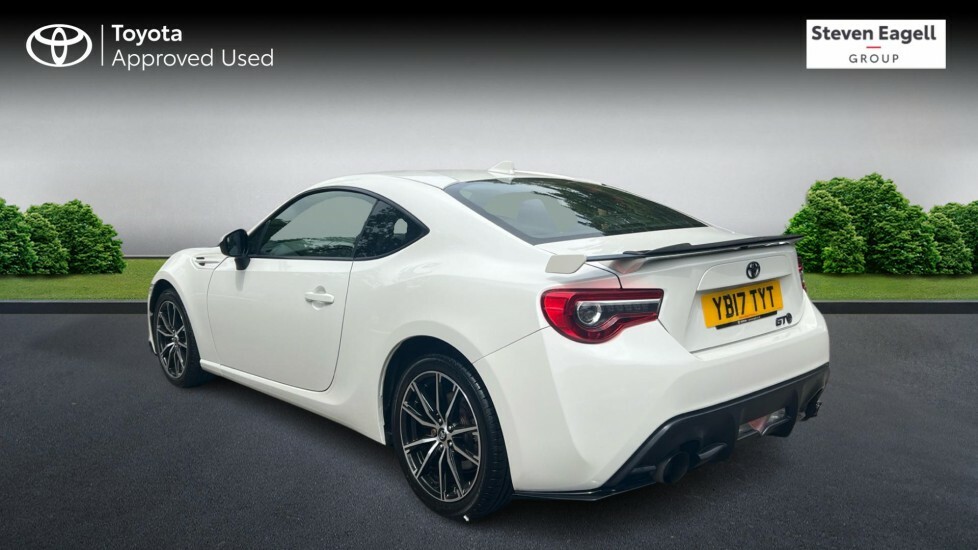 Toyota GT86 2.0 Boxer D-4s Pro Euro 6 White #4