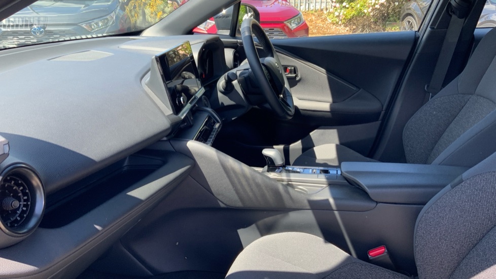 Toyota C-Hr 1.8 Vvt-h Icon Suv Hybrid Cvt Euro 6 S FG25EYD Black #5