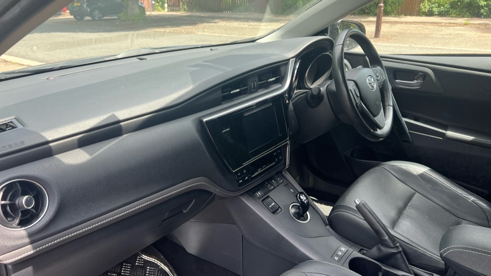 Toyota Auris 1.8 Vvt-h Excel Hatchback Hybrid Cvt Eu KW67GPY Black #5