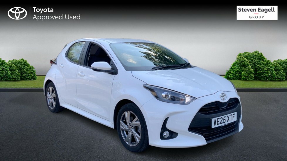 Toyota Yaris 1.5 Vvt-h Icon Hatchback Hybrid E-cvt E White