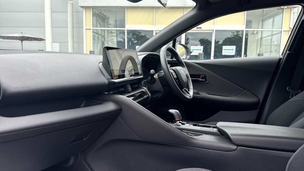 Toyota C-Hr 1.8 Vvt-h Design Cvt Euro 6 Ss AV75VVG White #5