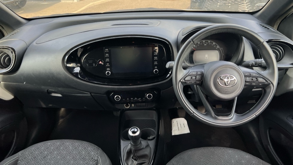 Toyota Aygo X 1.0 Vvt-i Edge Euro 6 Ss GM23SVD White #6
