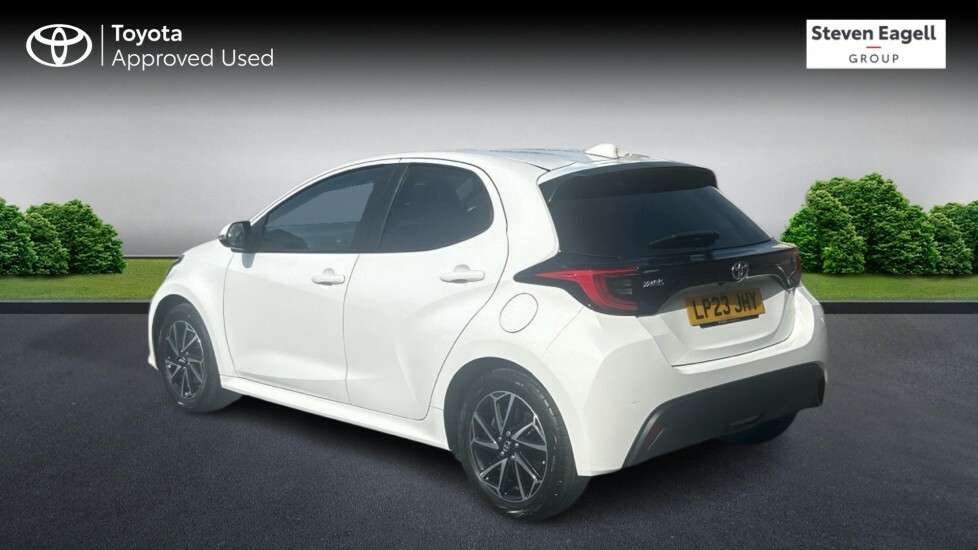 Toyota Yaris 1.5 Vvt-h Design E-cvt Euro 6 Ss LP23JHY White #4