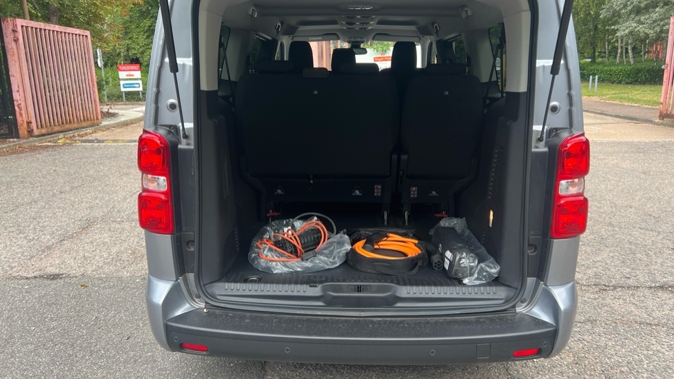 Toyota Proace Verso 50Kwh Shuttle Long Mpv Lwb 9 Seat #13